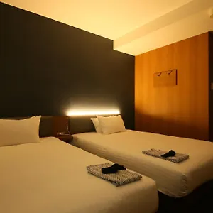 Trad 3* Osaka